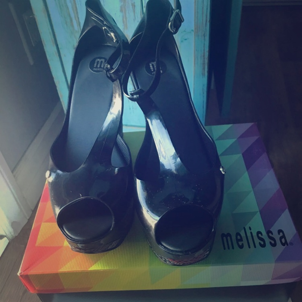 Black Melissa peace wedge platform boho new